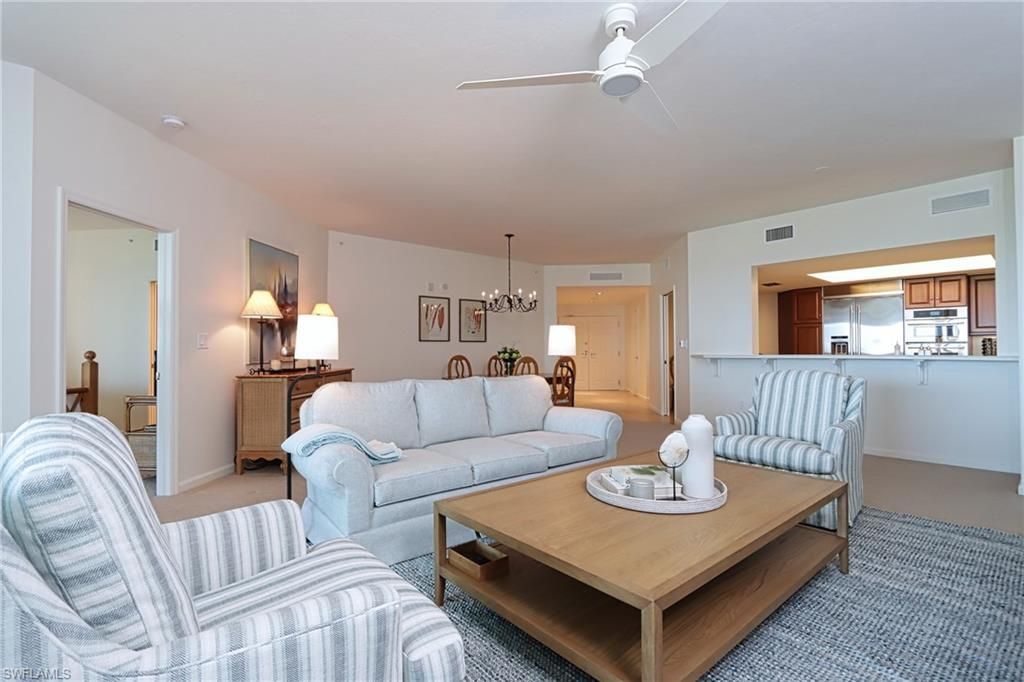 60 Seagate Dr, Unit 704, Naples, FL 34103 Photo