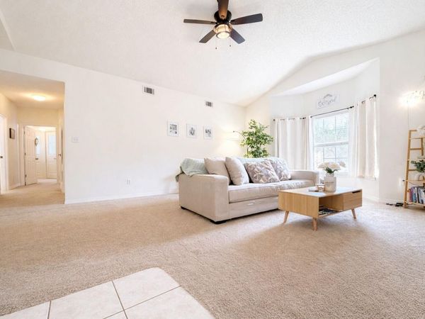 1501 N Partin Drive, Unit 242, Niceville, FL 32578