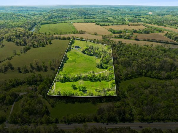 4341 Marlowe Rd, Williamsport, TN 38487