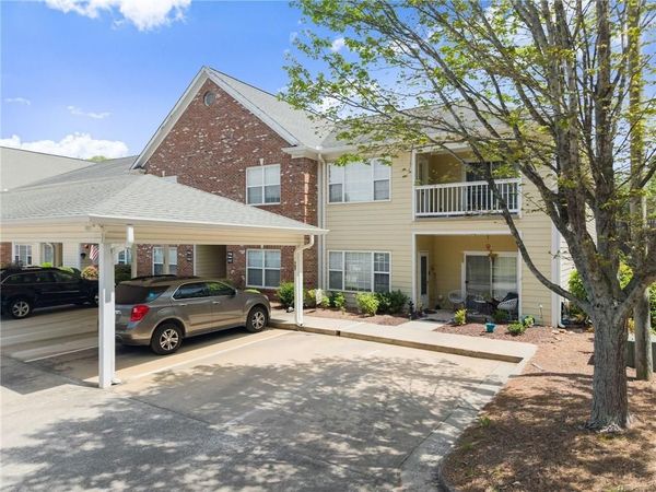 1015 Holly Drive, Unit 708, Gainesville, GA 30501