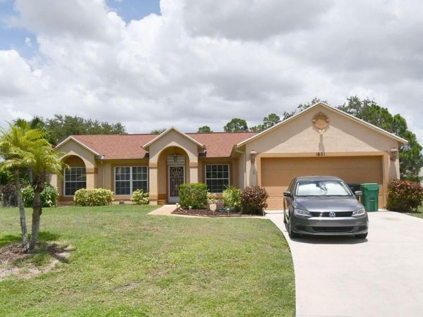 1601 SW Duclair Avenue, Port St. Lucie, FL 34953