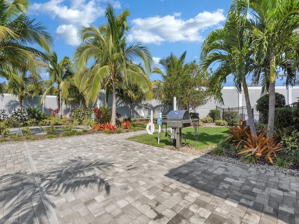 2561 Seychelles Dr, Unit 308, Naples, FL 34112 Photo