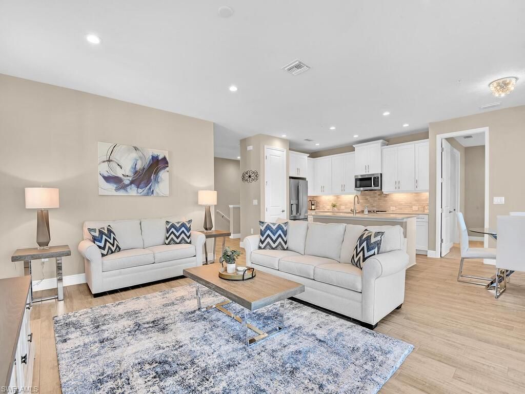 2561 Seychelles Dr, Unit 308, Naples, FL 34112 Photo