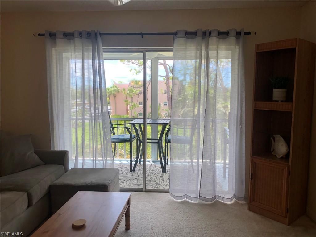 150 Turtle Lake Ct, Unit 310, Naples, FL 34105 Photo