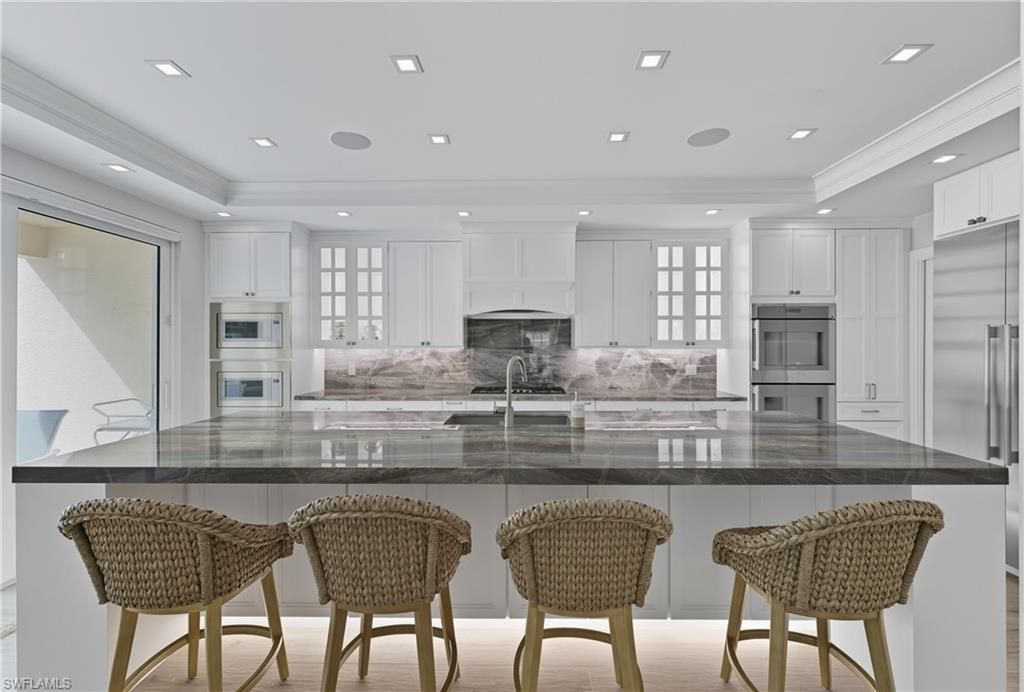 360 Carlton Pl, Unit 11, Naples, FL 34108 Photo