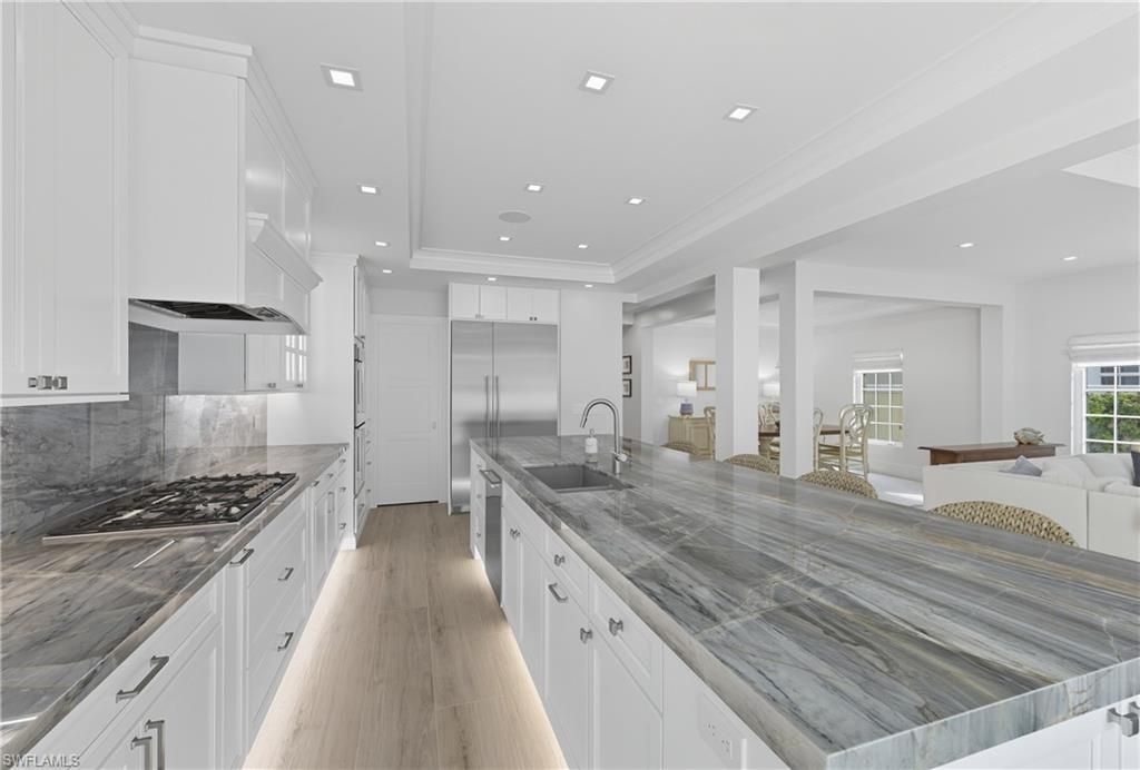 360 Carlton Pl, Unit 11, Naples, FL 34108 Photo