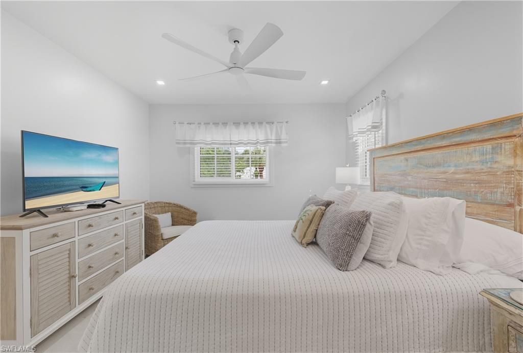 360 Carlton Pl, Unit 11, Naples, FL 34108 Photo