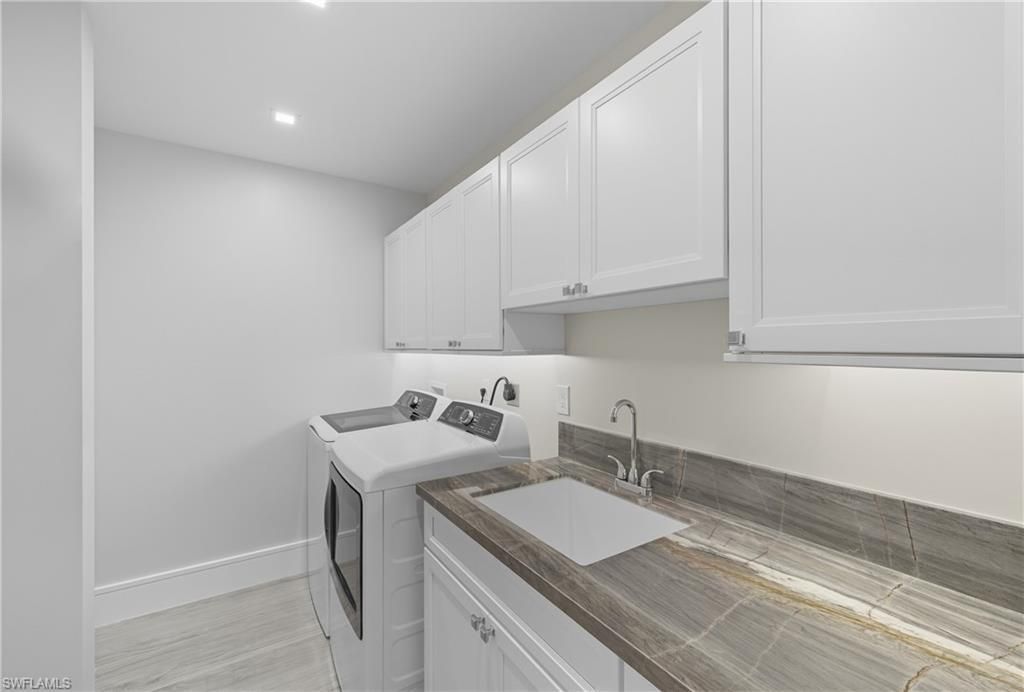 360 Carlton Pl, Unit 11, Naples, FL 34108 Photo