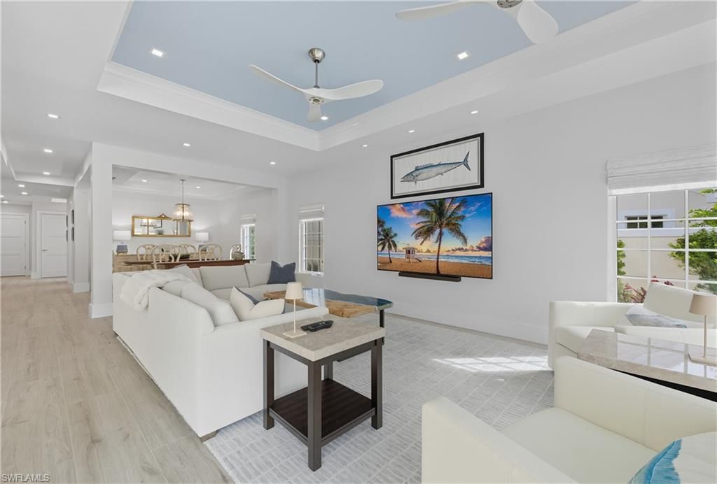 360 Carlton Pl, Unit 11, Naples, FL 34108 Photo