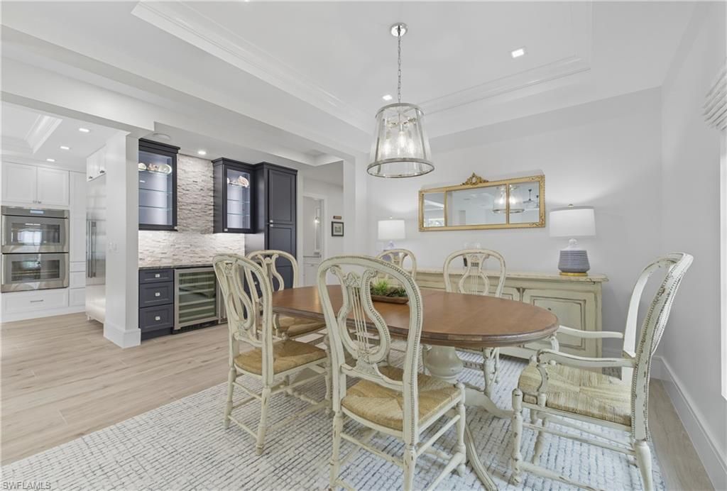 360 Carlton Pl, Unit 11, Naples, FL 34108 Photo