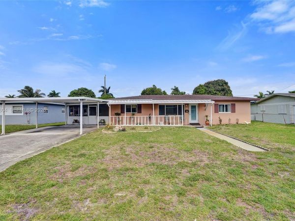 3811 NW 174th St, Miami Gardens, FL 33055