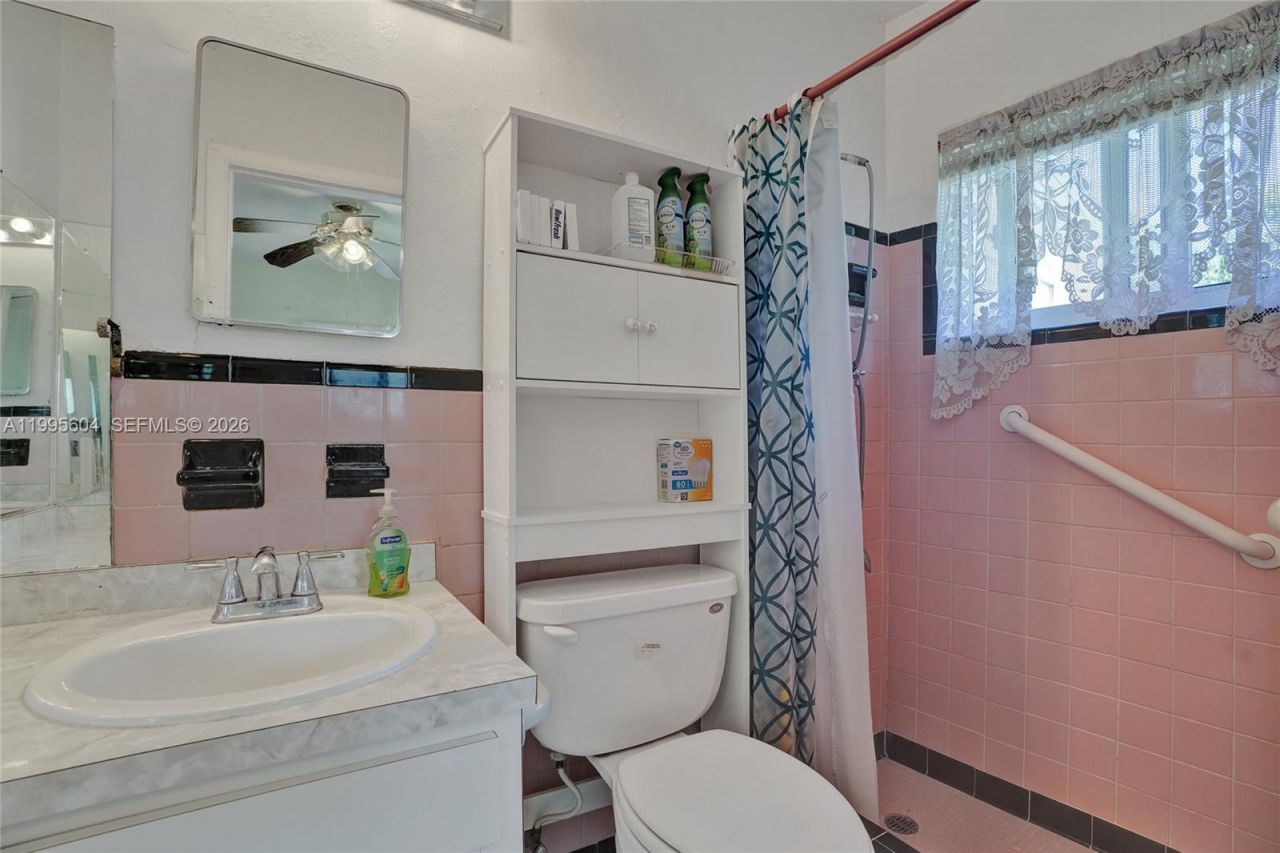 3811 NW 174th St, Miami Gardens, FL 33055 Photo