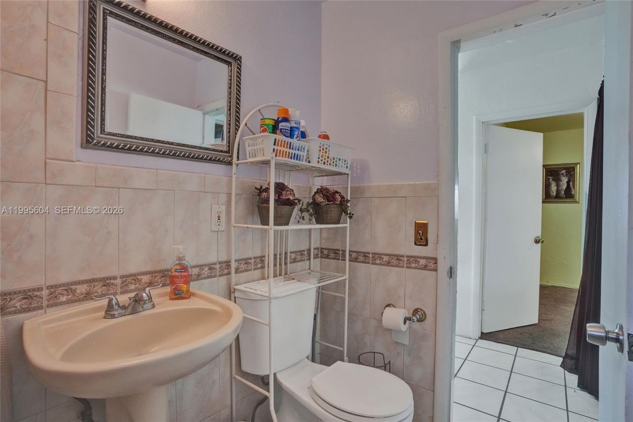 3811 NW 174th St, Miami Gardens, FL 33055 Photo