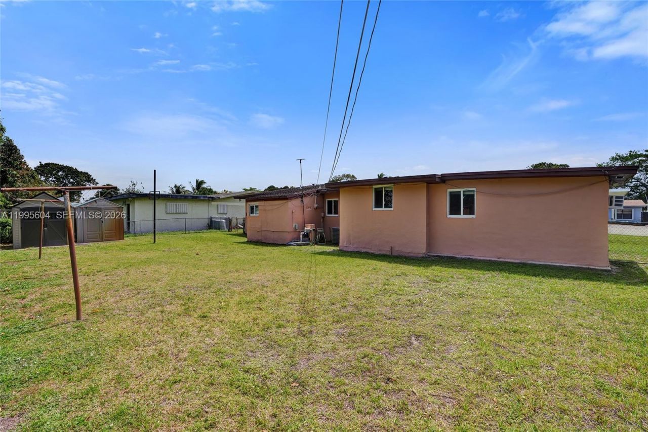 3811 NW 174th St, Miami Gardens, FL 33055 Photo