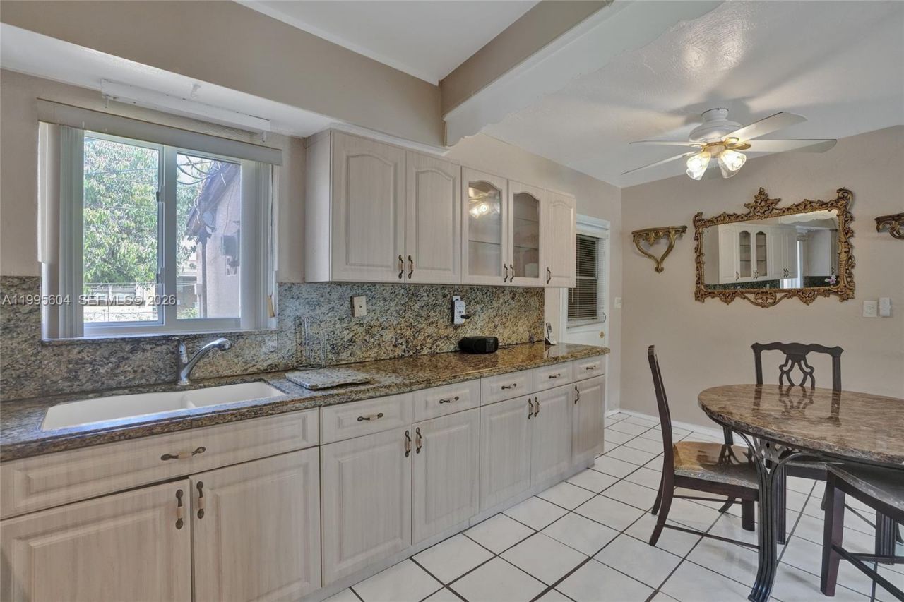 3811 NW 174th St, Miami Gardens, FL 33055 Photo