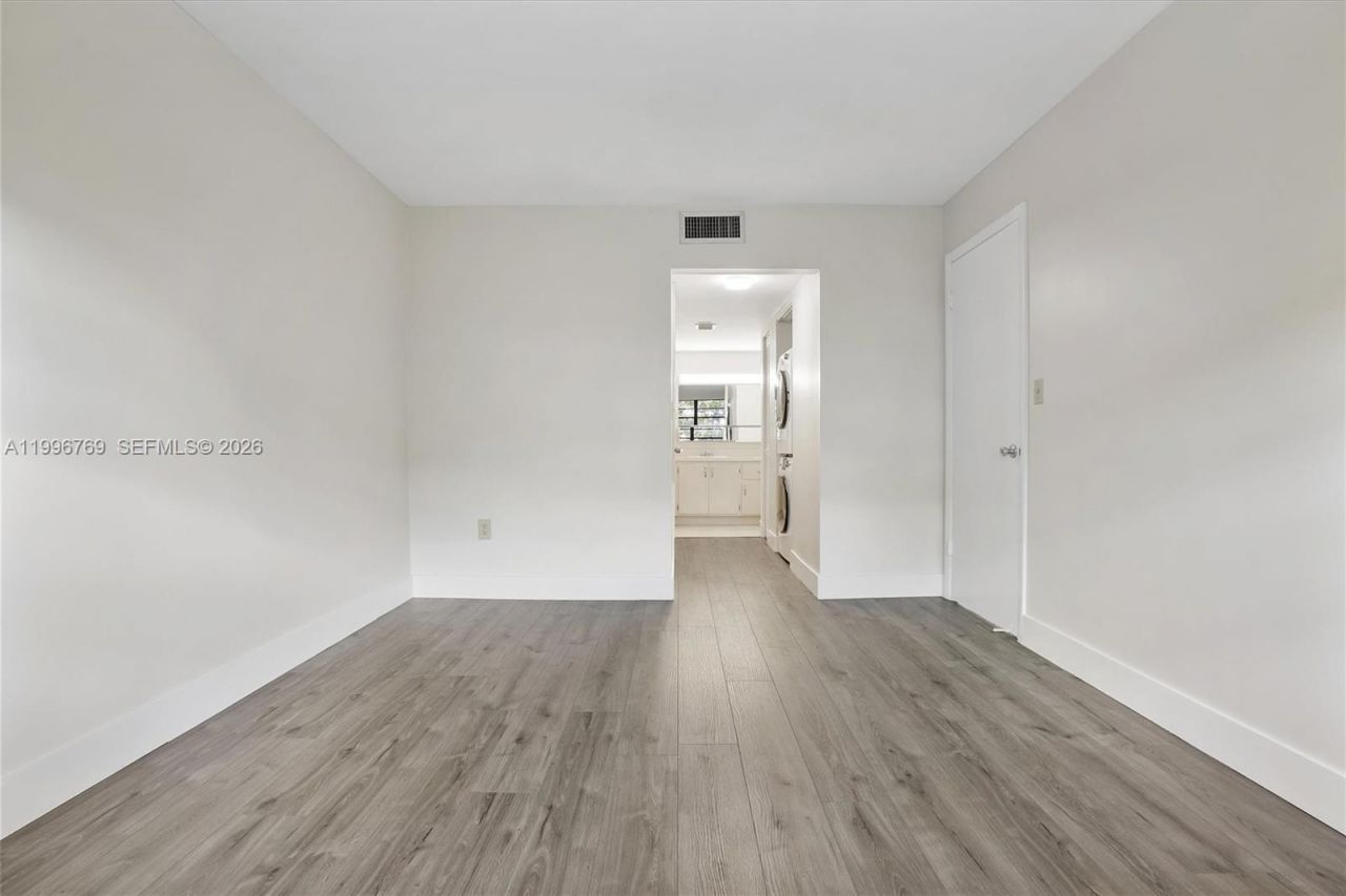 995 SW 84th Ave, Unit 309, Miami, FL 33144 Photo