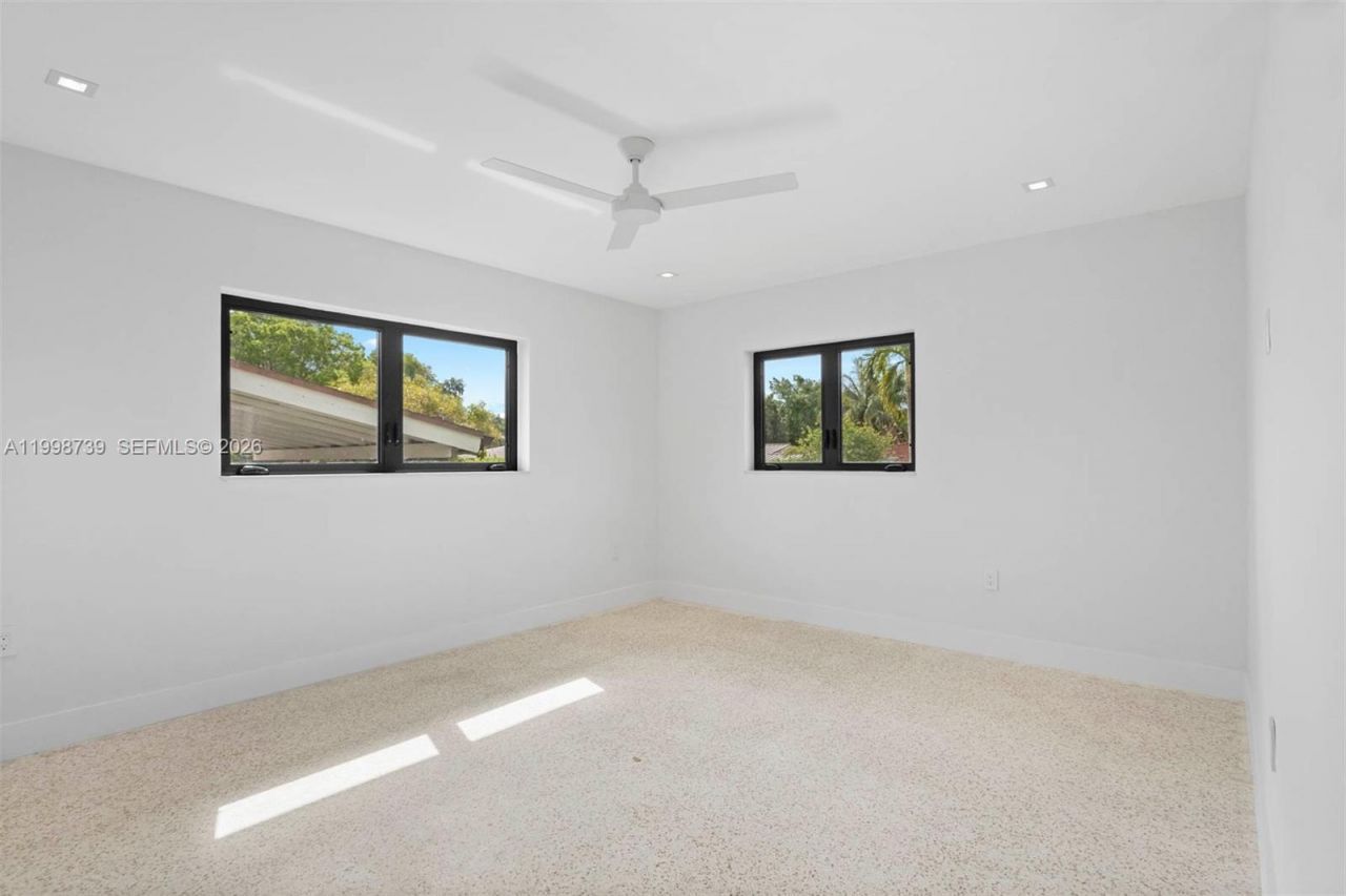 2345 SW 23rd Ter, Miami, FL 33145 Photo