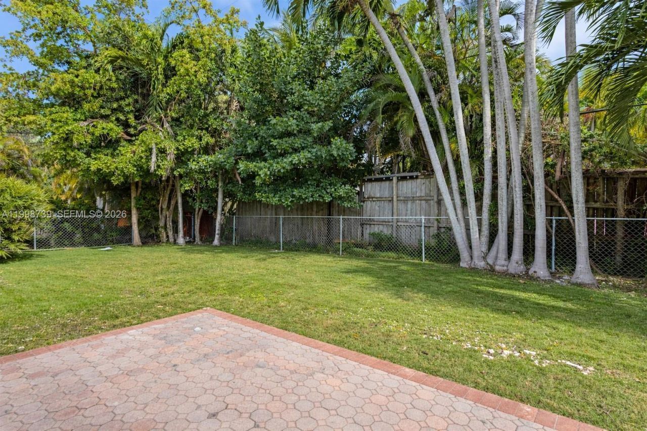 2345 SW 23rd Ter, Miami, FL 33145 Photo