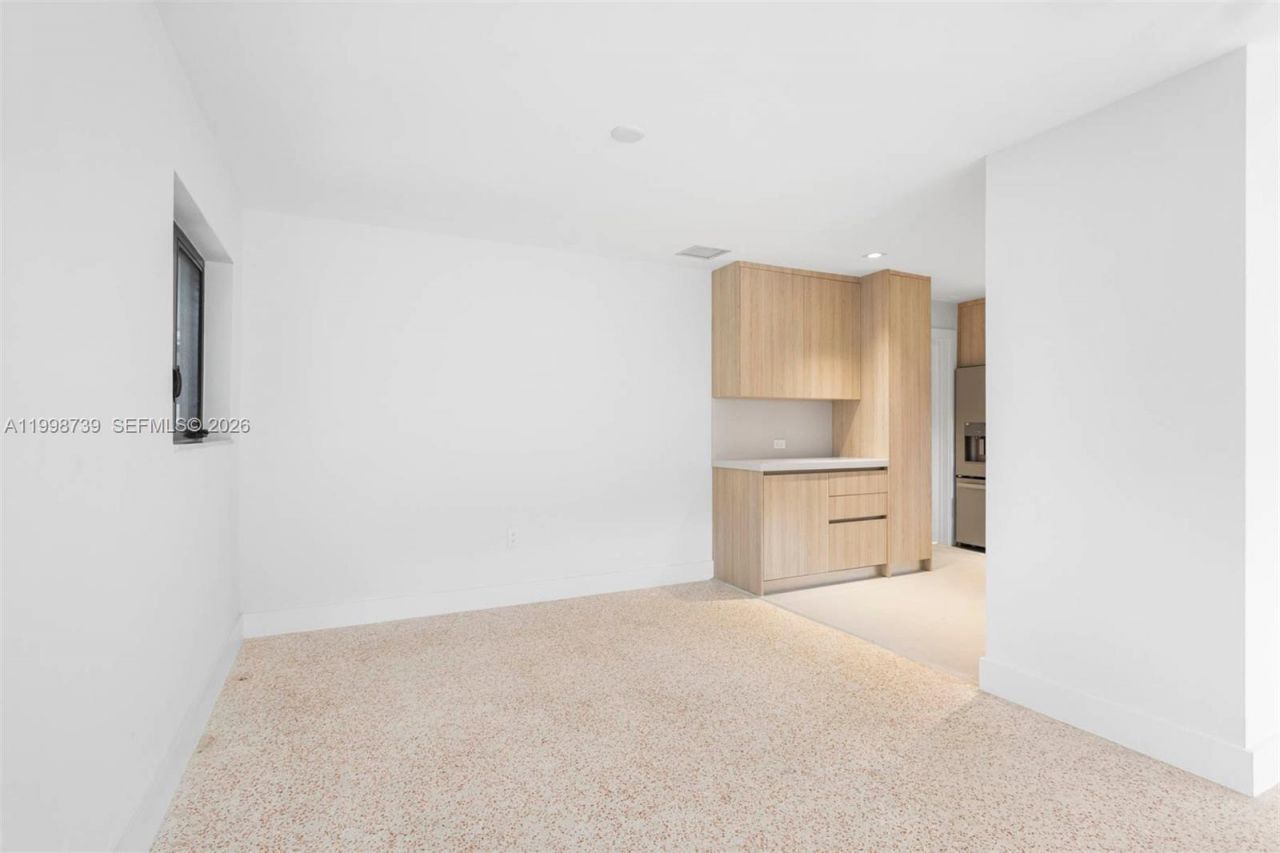 2345 SW 23rd Ter, Miami, FL 33145 Photo