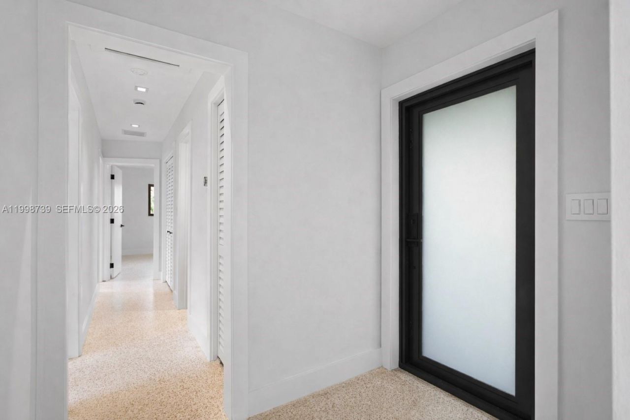 2345 SW 23rd Ter, Miami, FL 33145 Photo