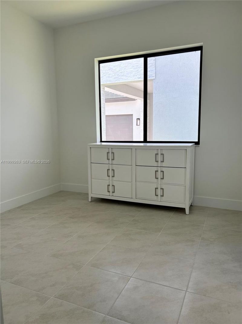 8037 NW 46th Ter , Doral, FL 33166 Photo