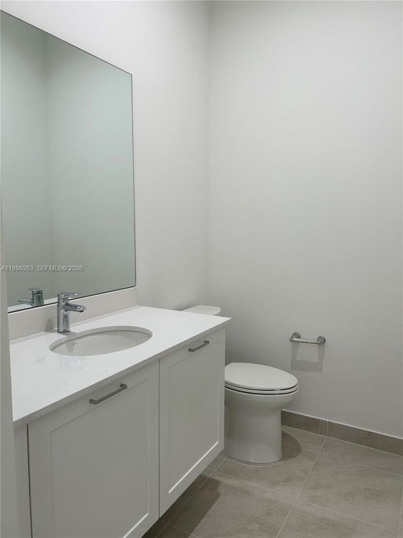 8037 NW 46th Ter , Doral, FL 33166 Photo