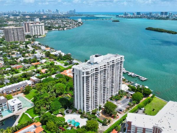 4000 Towerside Ter, Unit 908, Miami, FL 33138