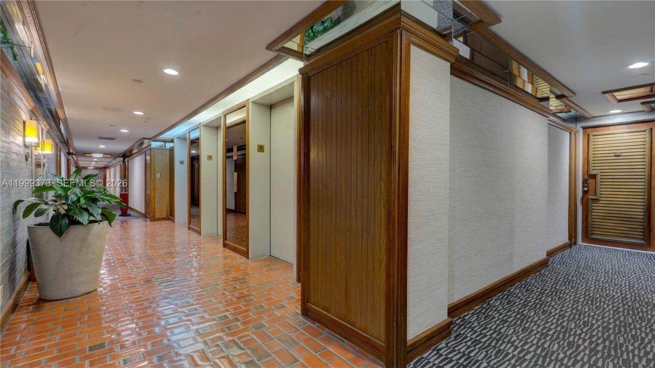 4000 Towerside Ter, Unit 908, Miami, FL 33138 Photo