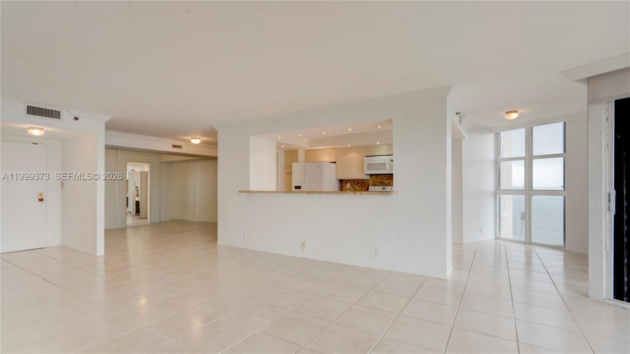 4000 Towerside Ter, Unit 908, Miami, FL 33138 Photo