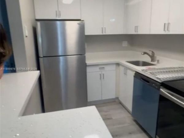 7100 NW 179th St, Unit 102, Hialeah, FL 33015