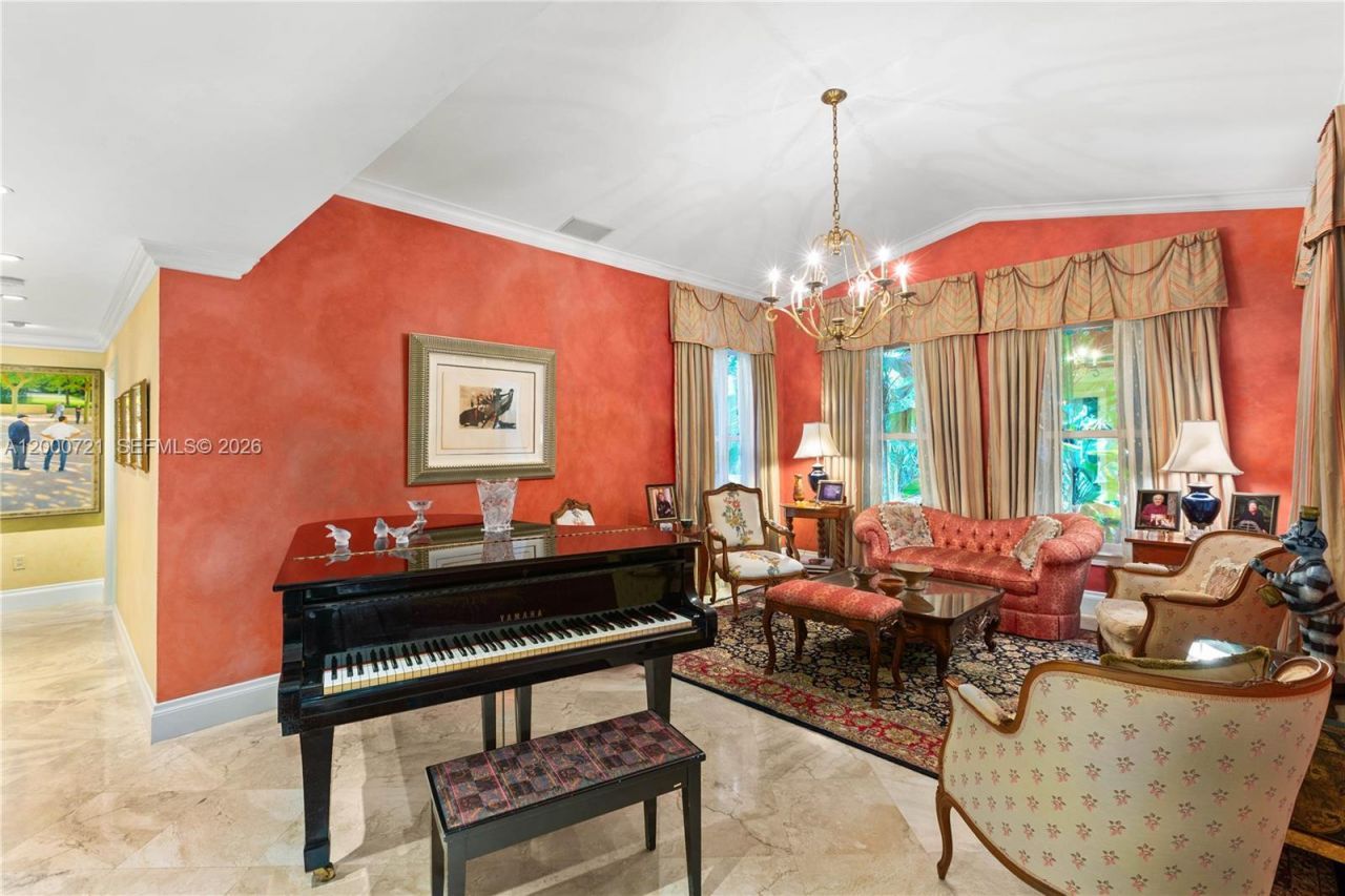 4867 SW 82nd St, Miami, FL 33143 Photo