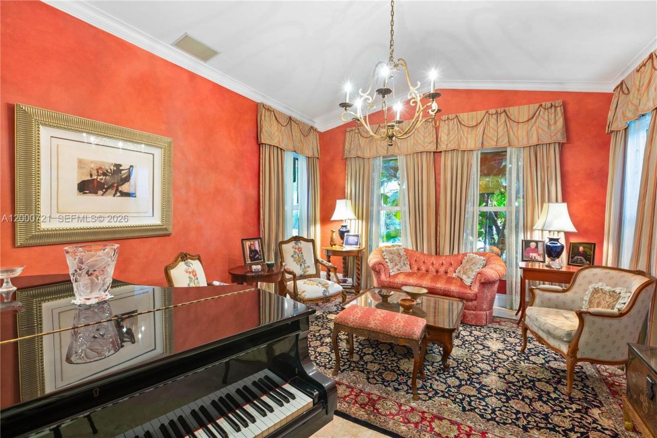 4867 SW 82nd St, Miami, FL 33143 Photo