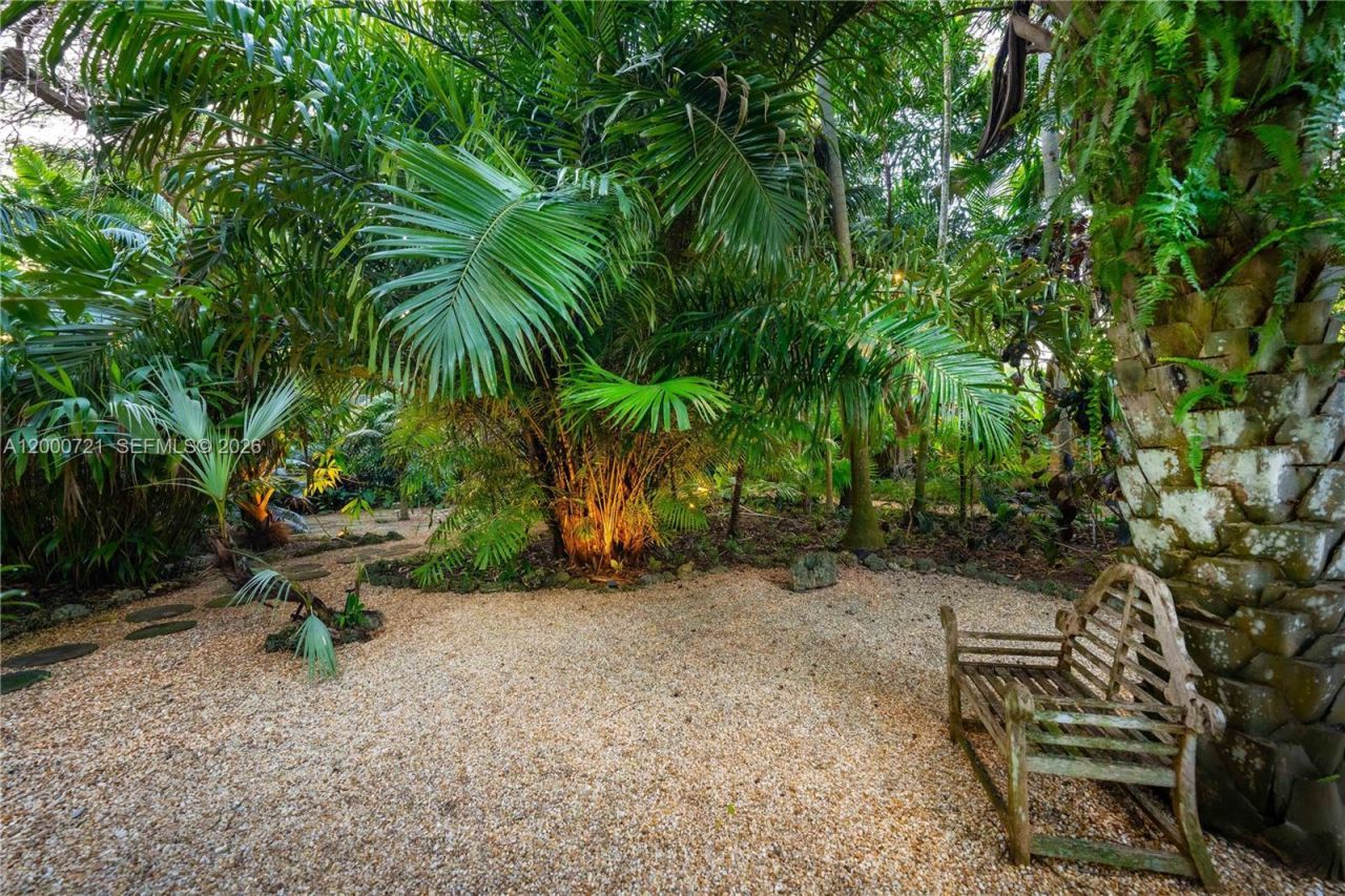 4867 SW 82nd St, Miami, FL 33143 Photo