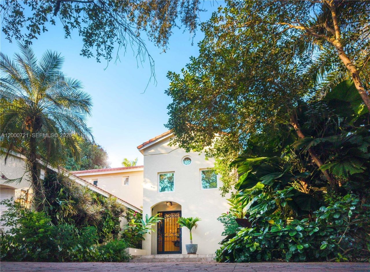 4867 SW 82nd St, Miami, FL 33143 Photo