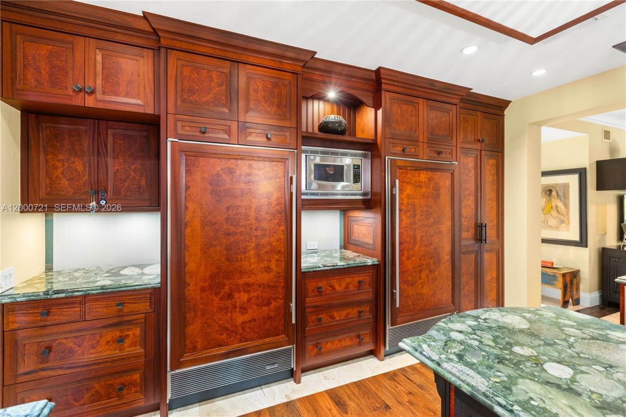 4867 SW 82nd St, Miami, FL 33143 Photo