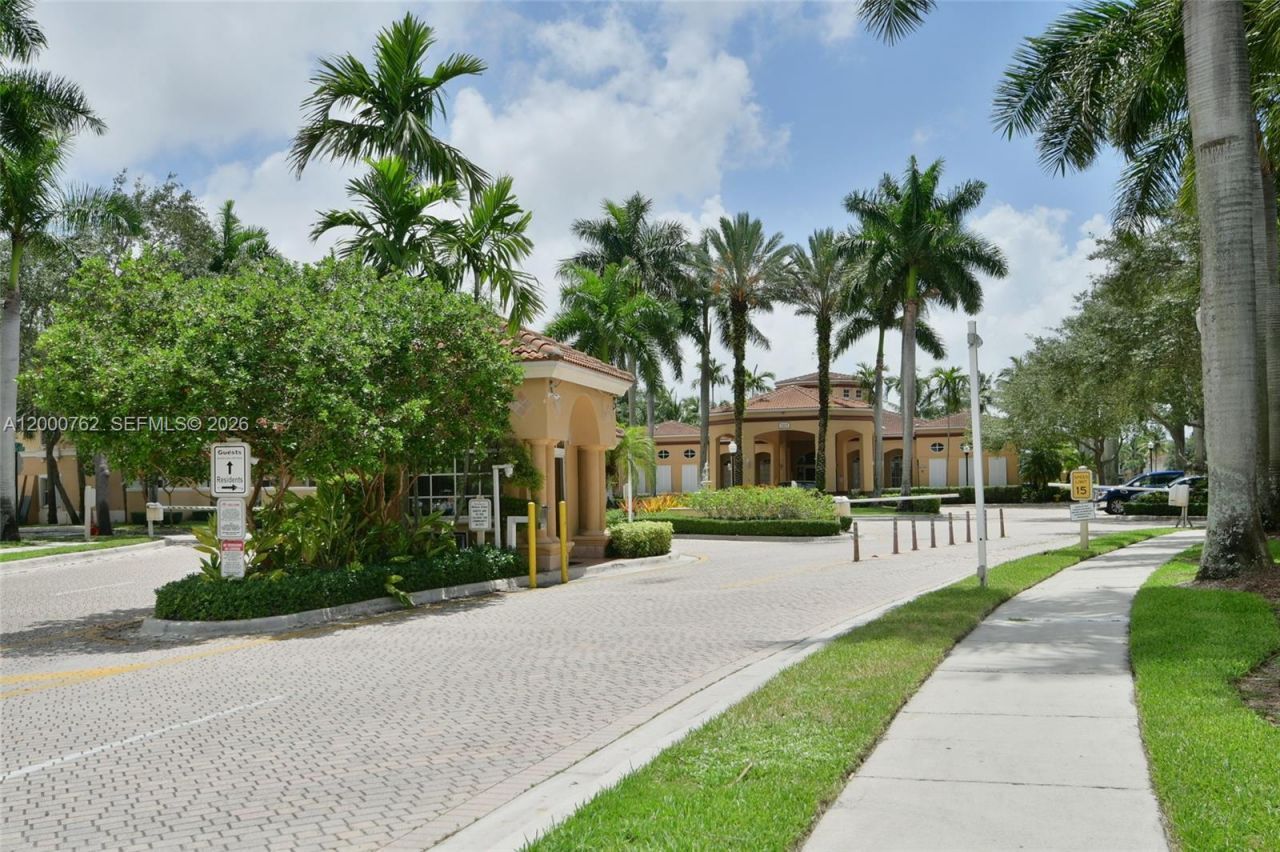 3177 SW 129th Way, Unit 134, Miramar, FL 33027 Photo