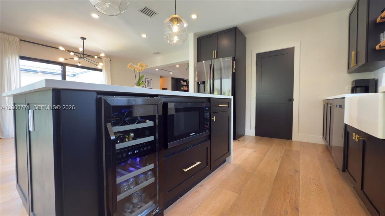 3261 SW 16th Ln, Miami, FL 33145 Photo