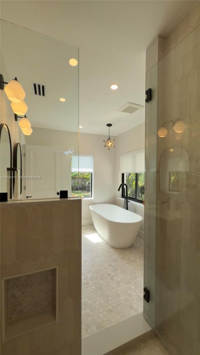 3261 SW 16th Ln, Miami, FL 33145 Photo