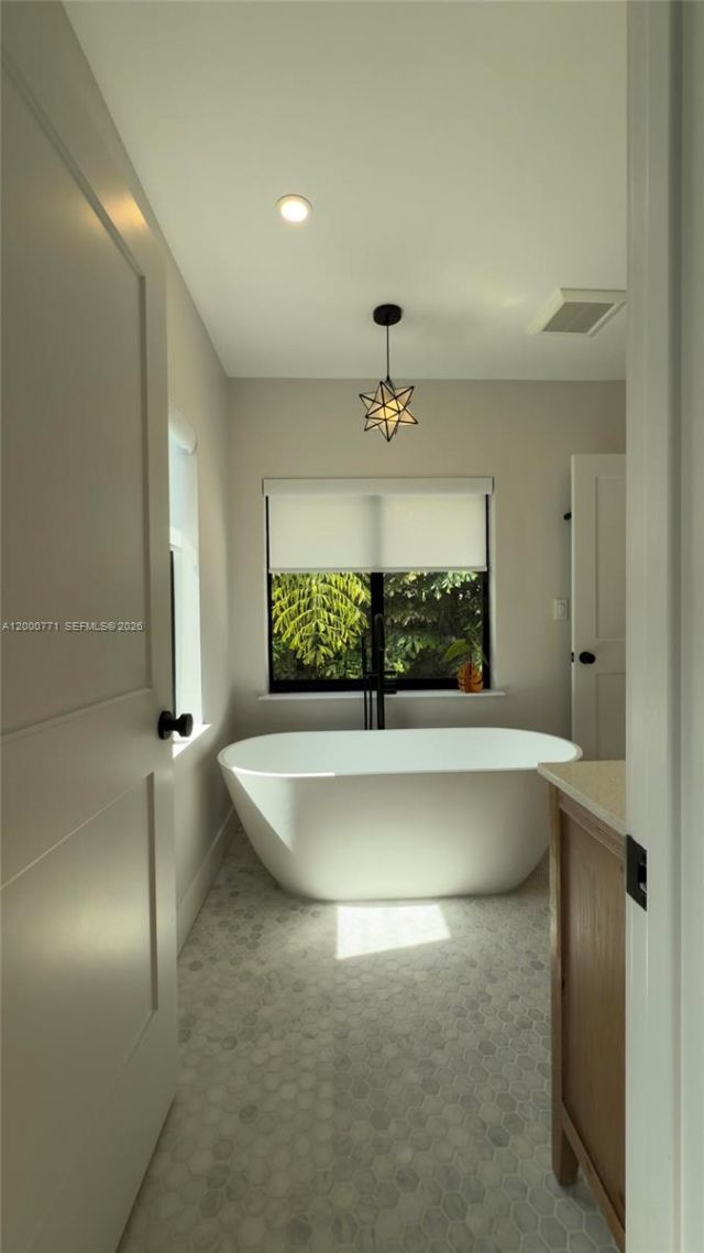 3261 SW 16th Ln, Miami, FL 33145 Photo