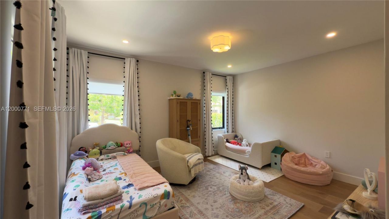 3261 SW 16th Ln, Miami, FL 33145 Photo