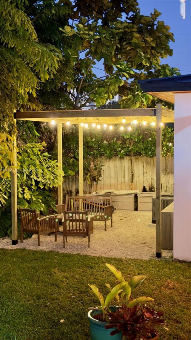 3261 SW 16th Ln, Miami, FL 33145 Photo