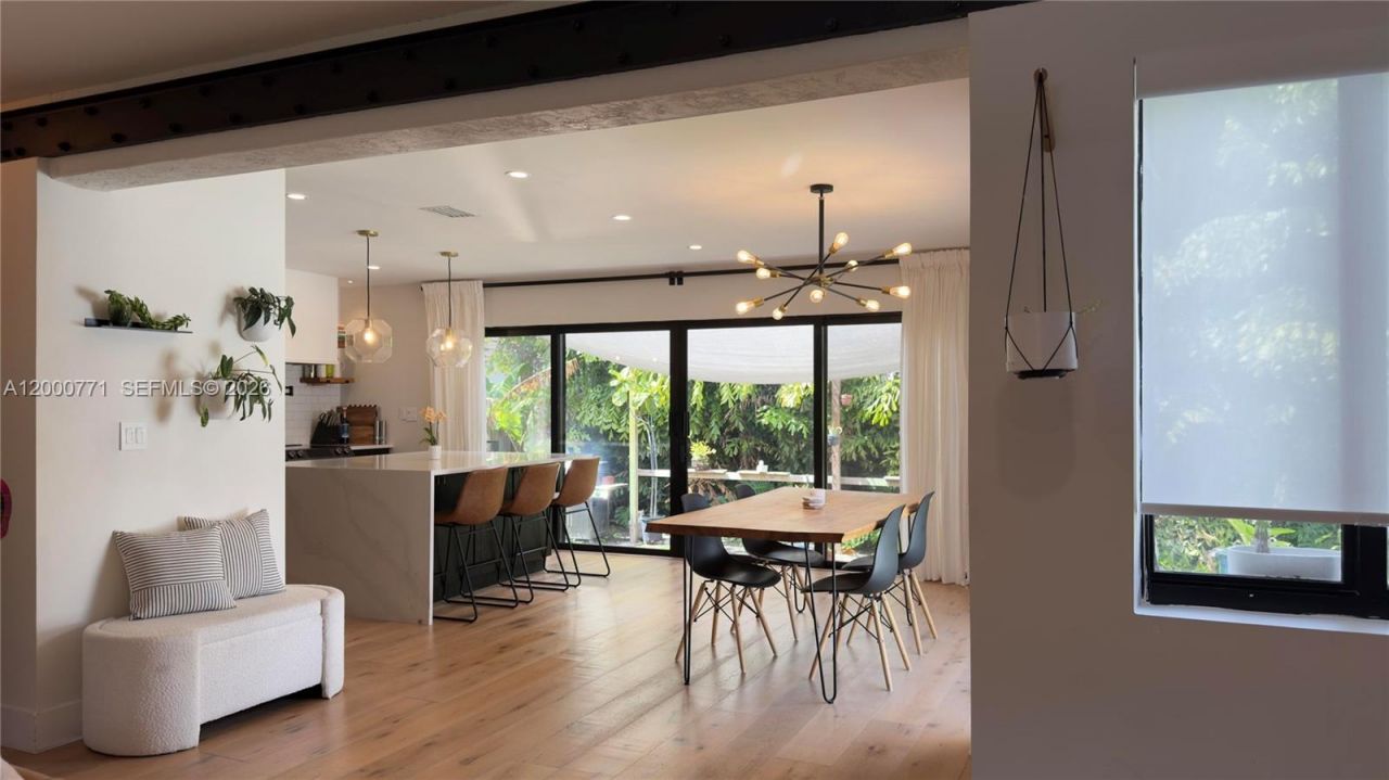 3261 SW 16th Ln, Miami, FL 33145 Photo