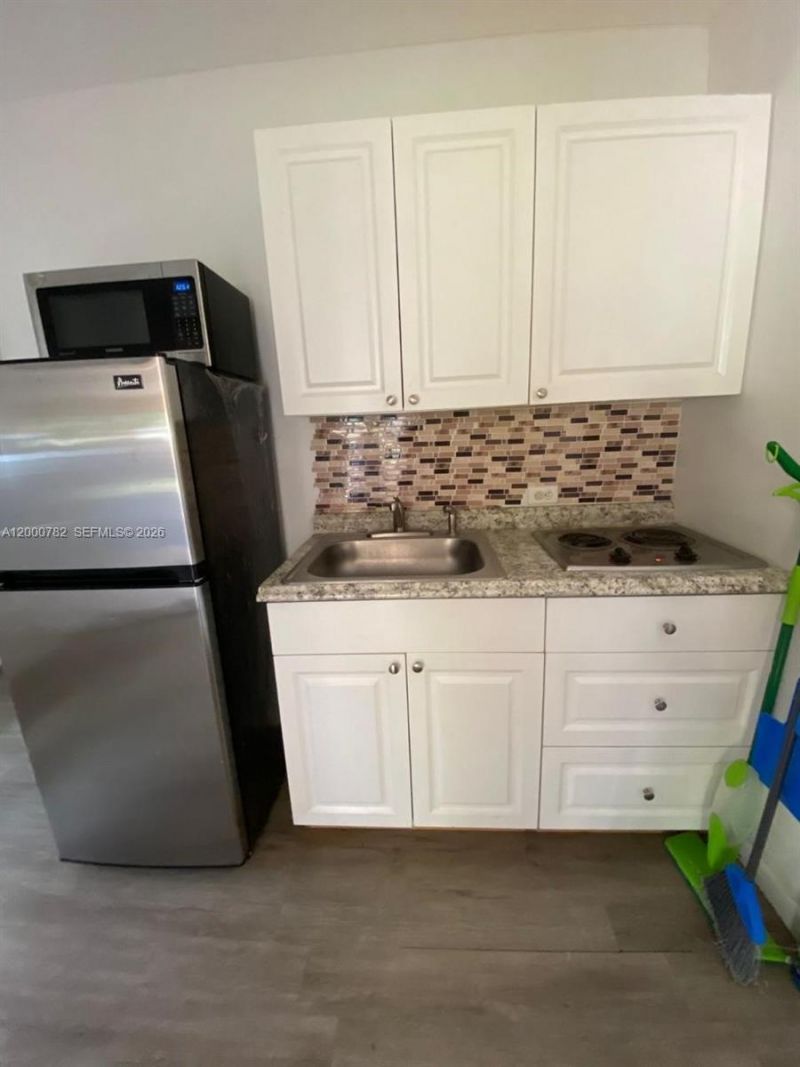 7175 SW 23rd St, Unit 3, Miami, FL 33155 Photo