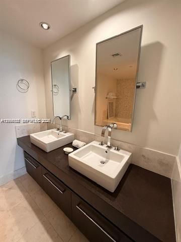 17121 Collins Ave, Unit 1207, Sunny Isles Beach, FL 33160 Photo