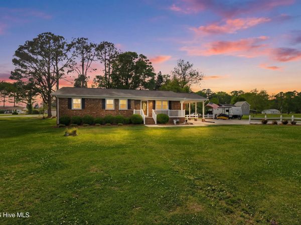 288 S 5th Street, Aurora, NC 27806