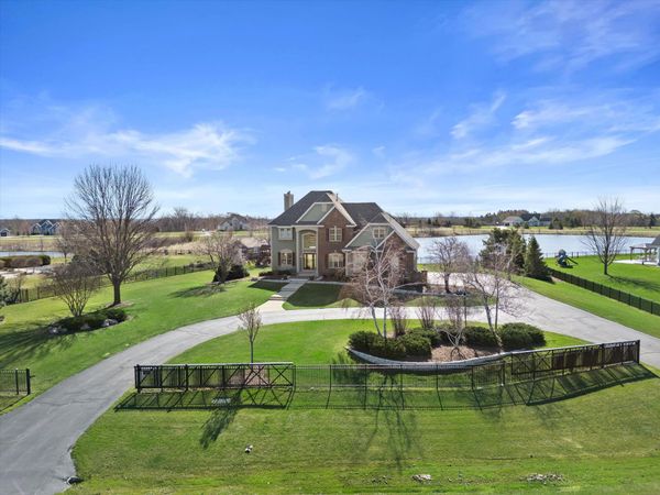 6227 Alex Turn -, Caledonia, WI 53108