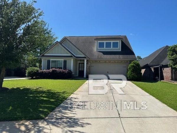 220 Hawthorne Circle, Fairhope, AL 36532