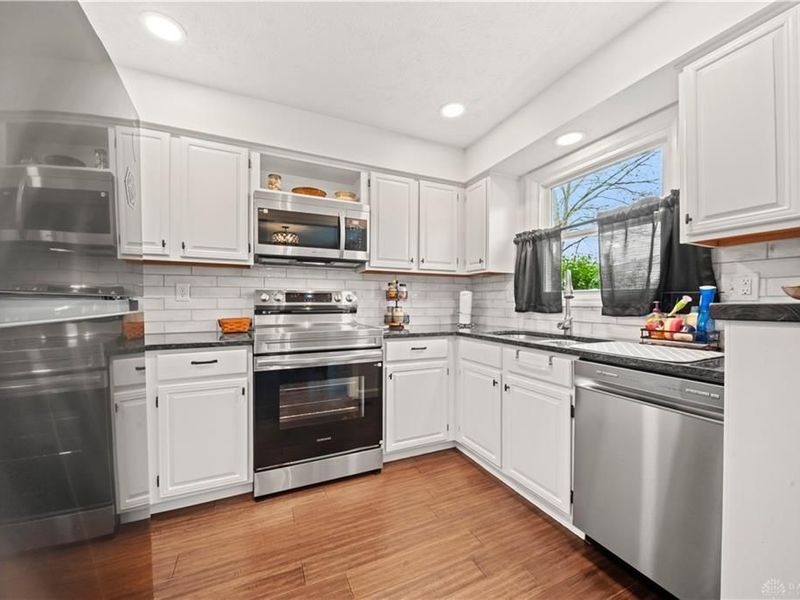 8320 Leisure Drive, Washington Township, OH 45458 Photo 6