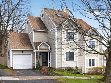 208 Oak Street, Syracuse, NY 13203