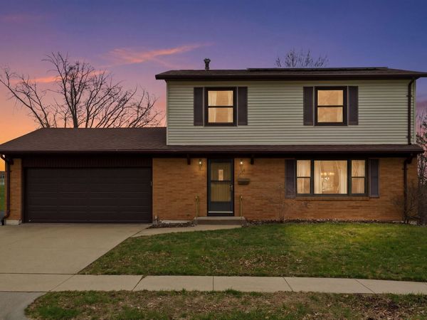 2148 Graham Circle, Dubuque, IA 52002